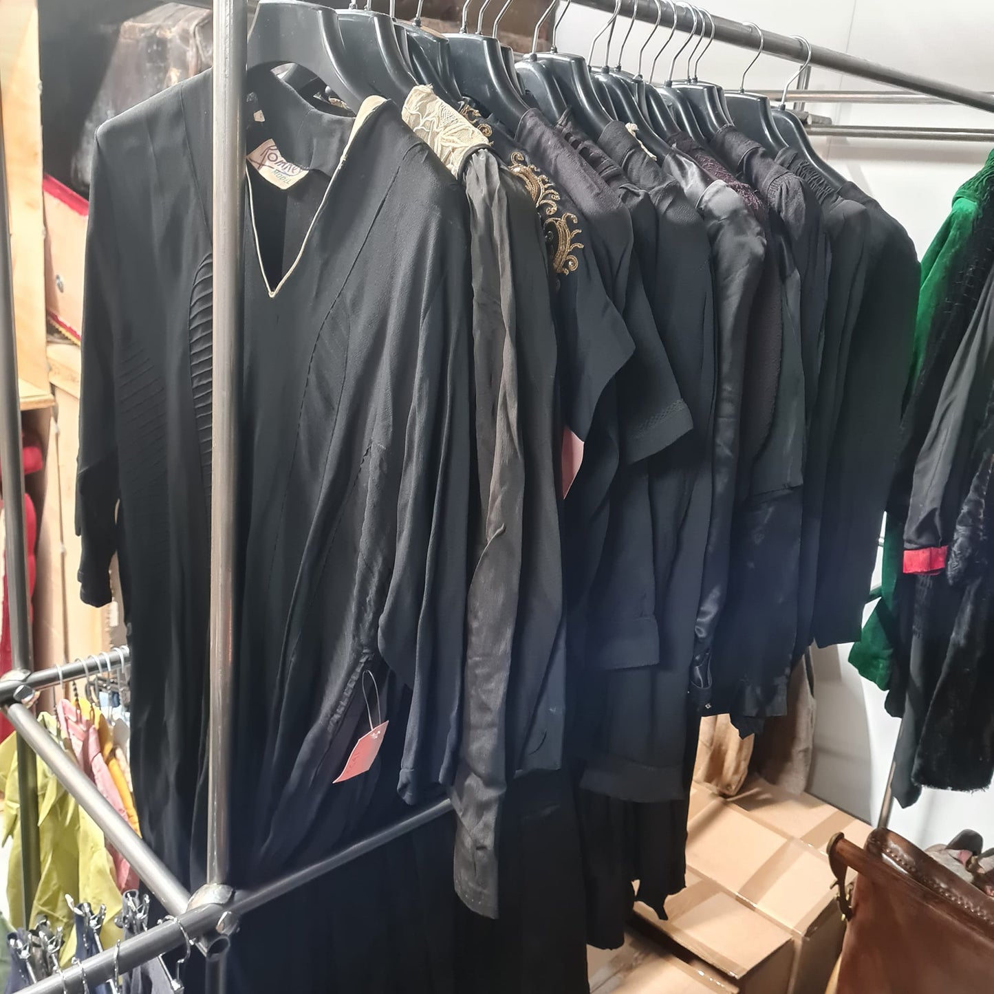 39 to 45 WW2 civilian costumes