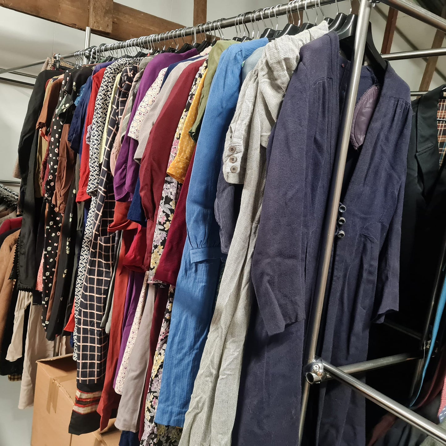 39 to 45 WW2 civilian costumes