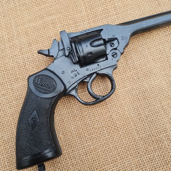 Webley .38 revolver rupper prop