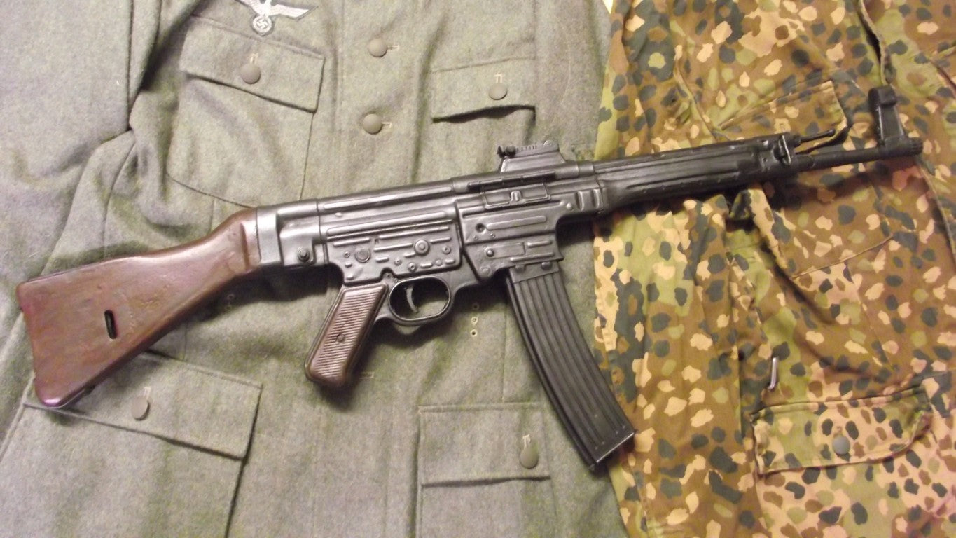 MP44