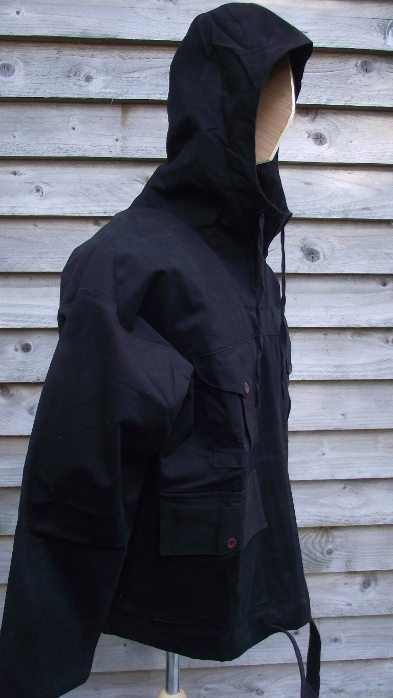 black windproof smock