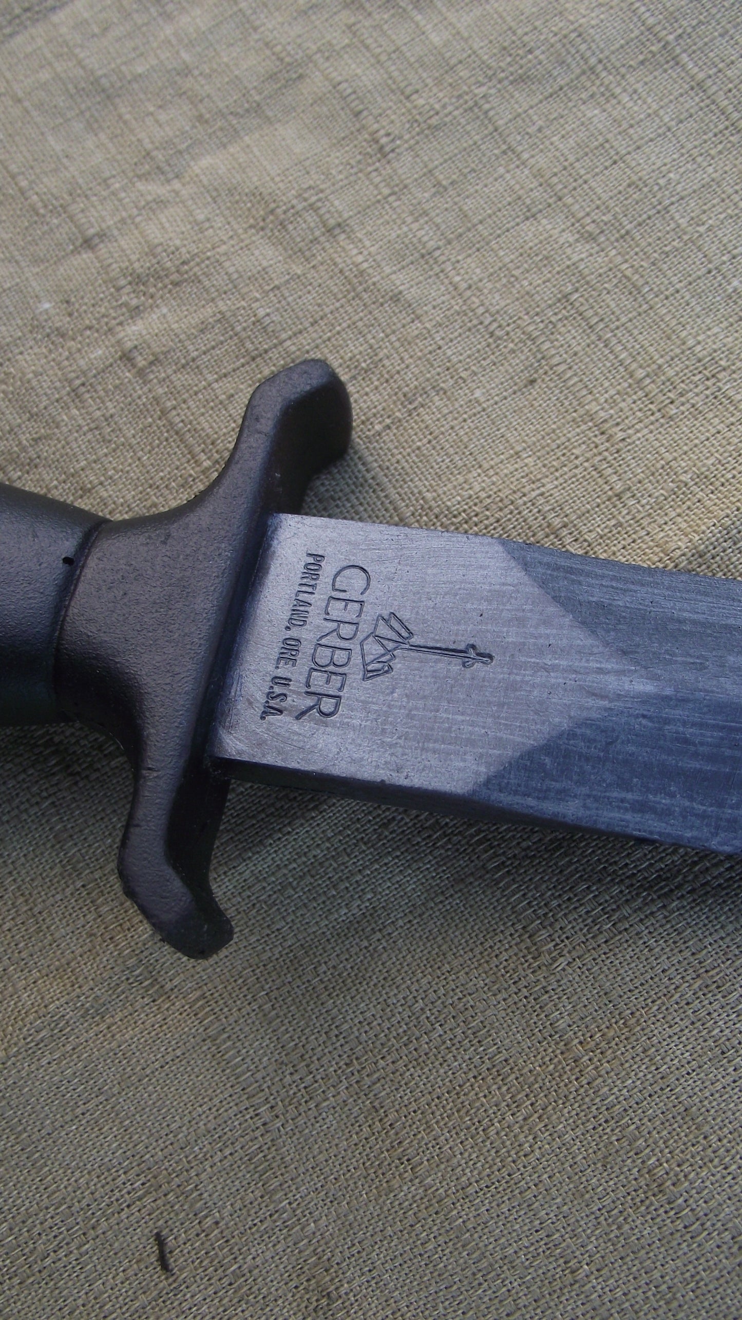 gerber type knife