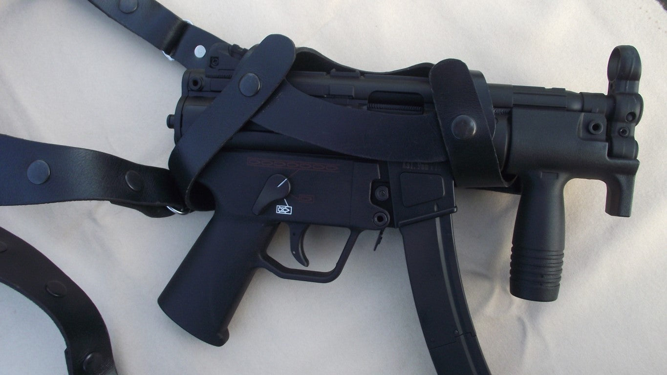 MP5K shoulder rig