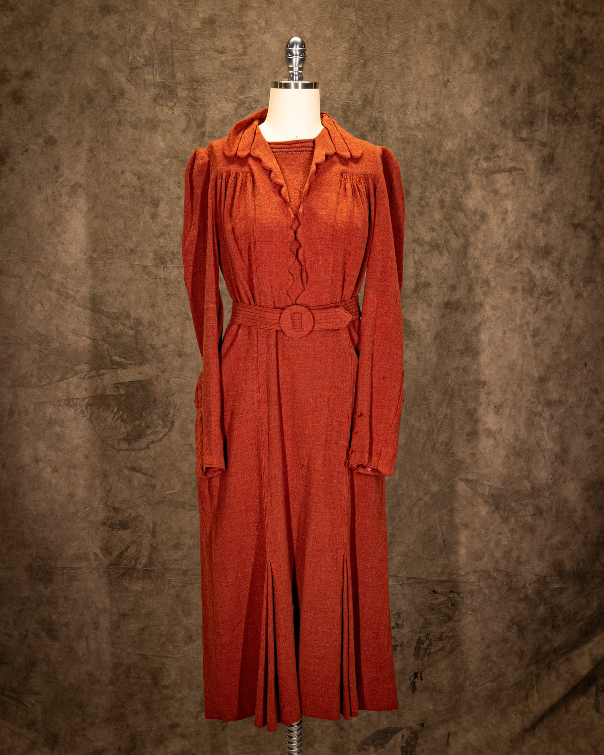 1939 to 1950 civilian costumes