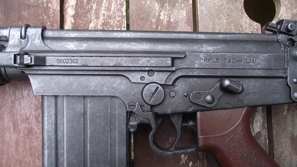 SLR L1A1 Self-Loading Rifle, rubber rifle – Shoot & Scoot